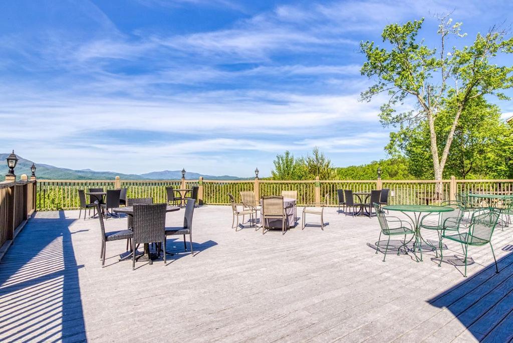 Mountain Escape, Pool, 1089 Free Tickets Each Paid Day, Dollywood And More, Mountain Views *