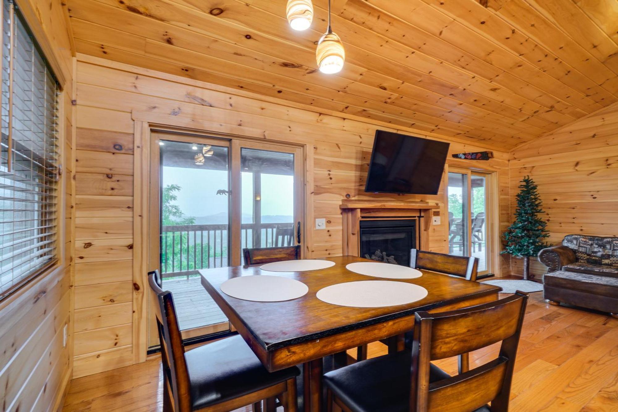 Holiday home In The Clouds With Hot Tub And Views! *