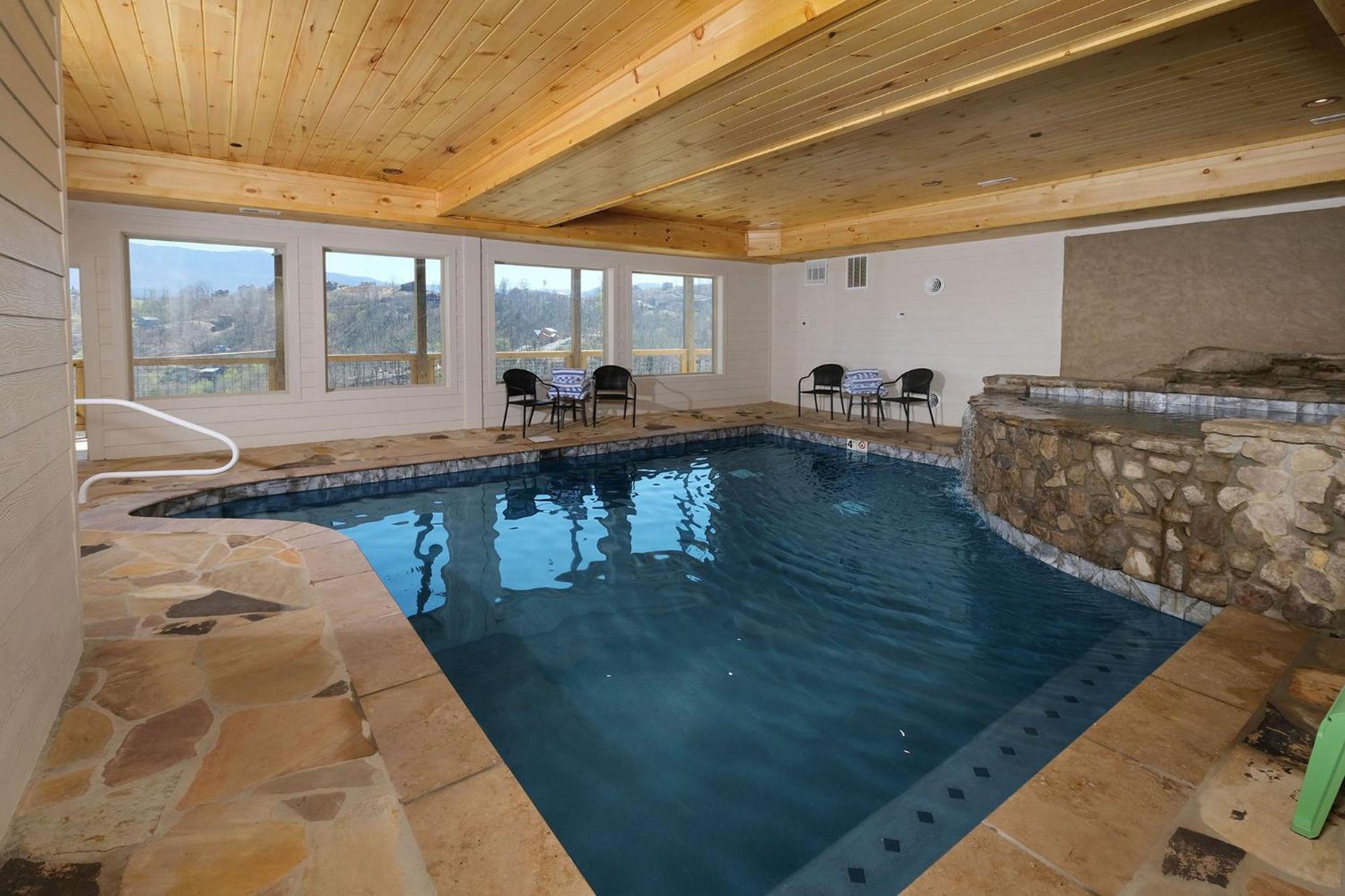 Splash N Heavenly Views Villa *