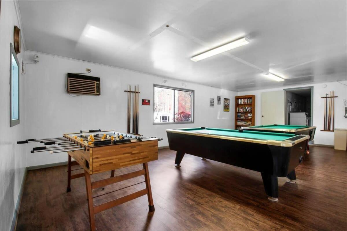 5br Family In With Hot Tub * Gatlinburg