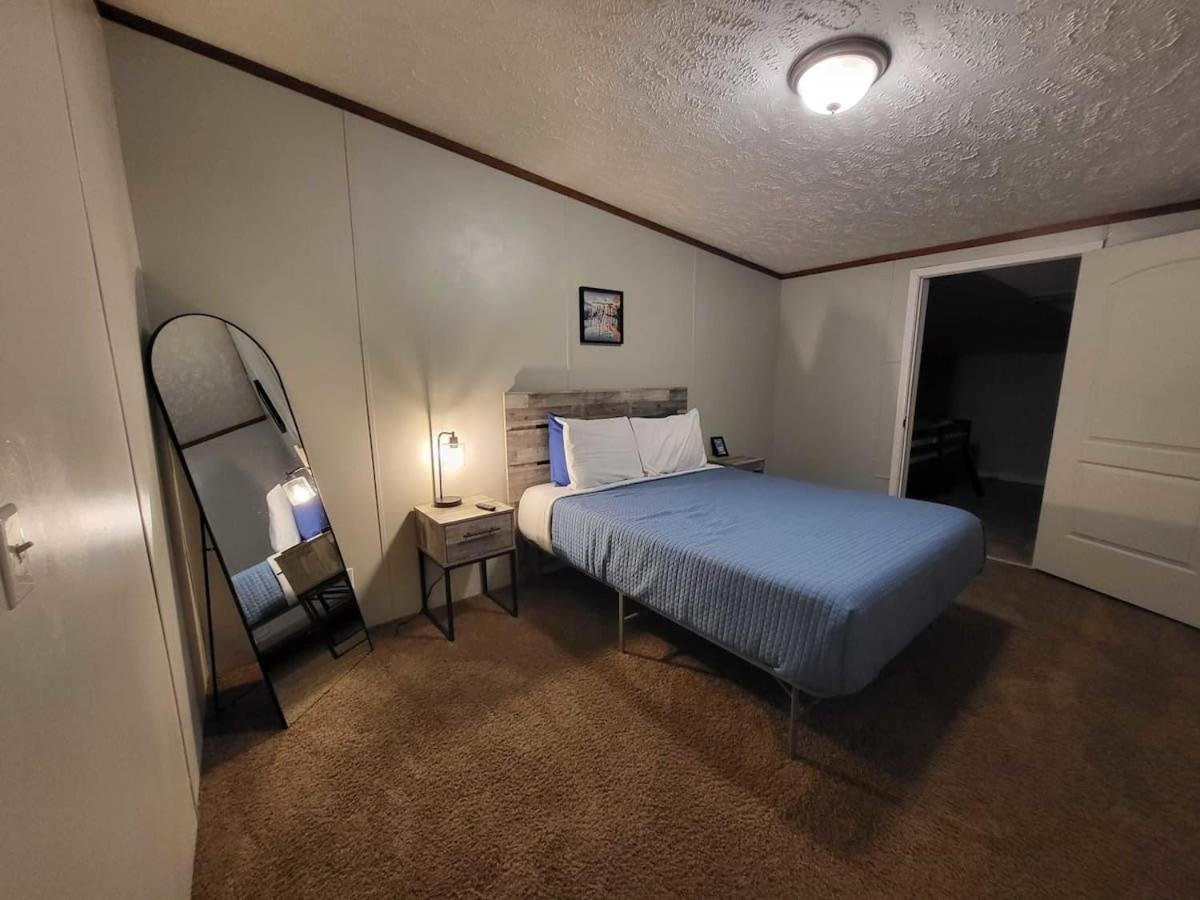 5br Family In With Hot Tub Gatlinburg