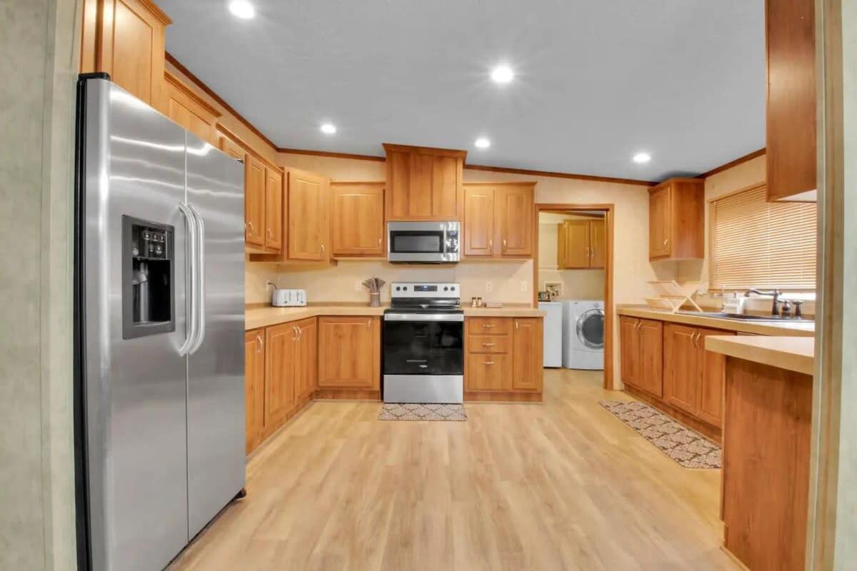 5br Family In With Hot Tub Holiday home *