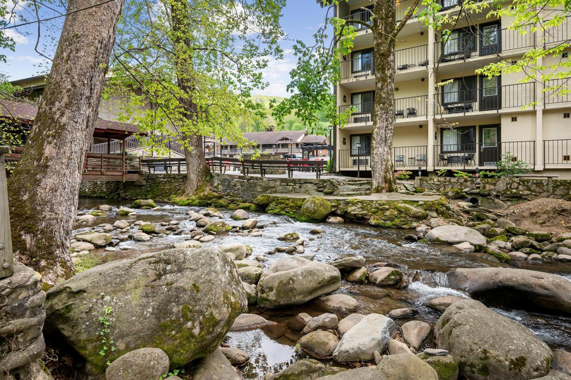 Carr's Northside And Gatlinburg