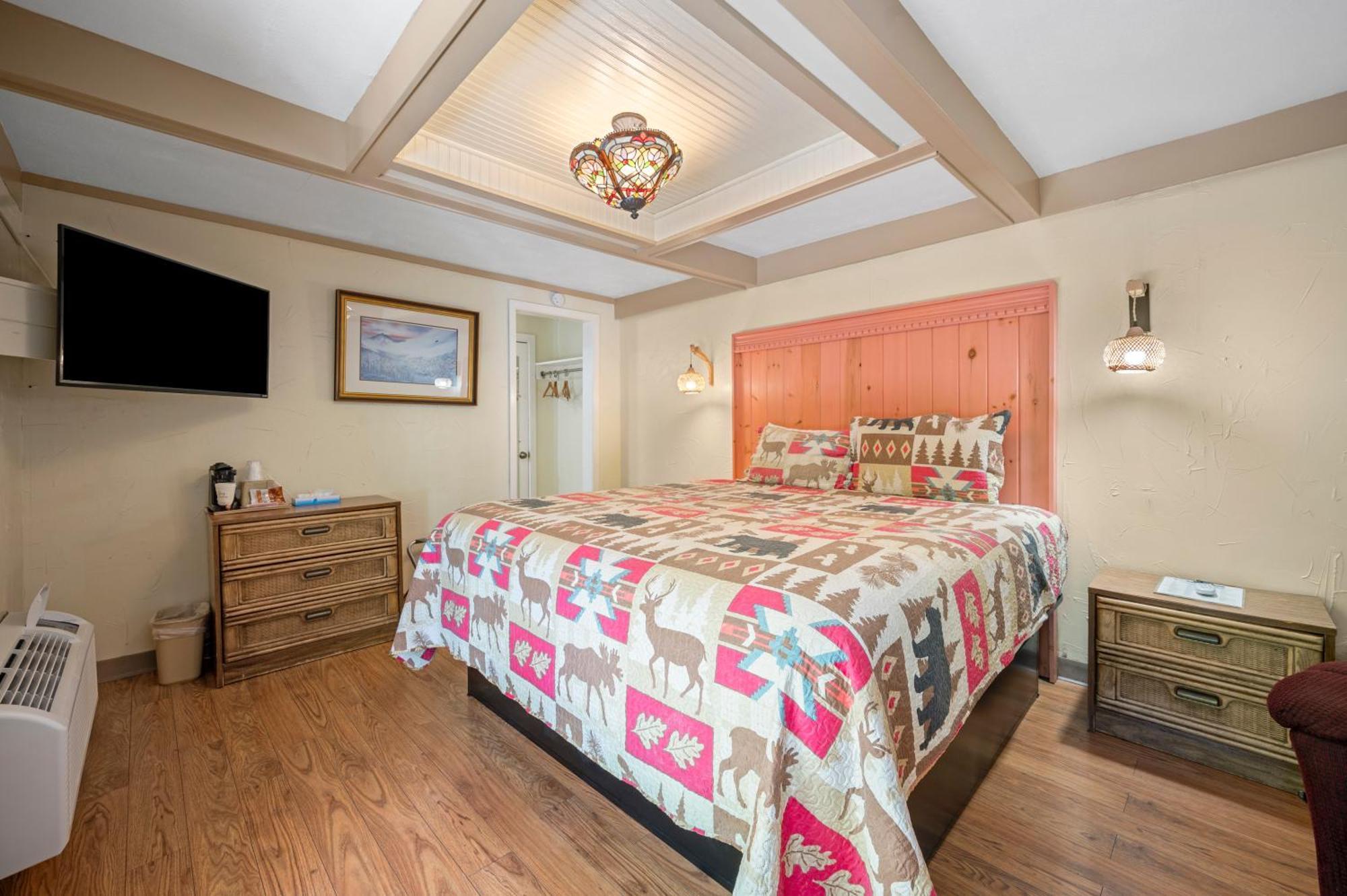 Carr's Northside And 4* Gatlinburg