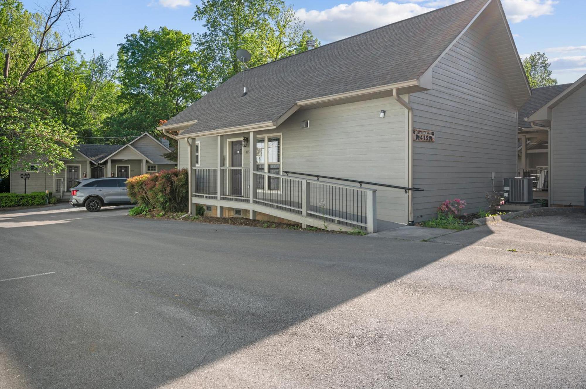 Hotel Carr's Northside And 4*