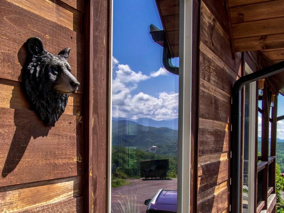 Holiday home Mtview Close To Pkwy Slps 10 3bd-3ba Game *