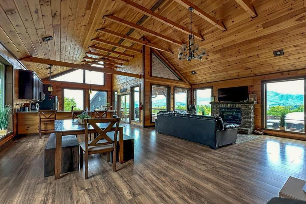 Mtview Close To Pkwy Slps 10 3bd-3ba Game *