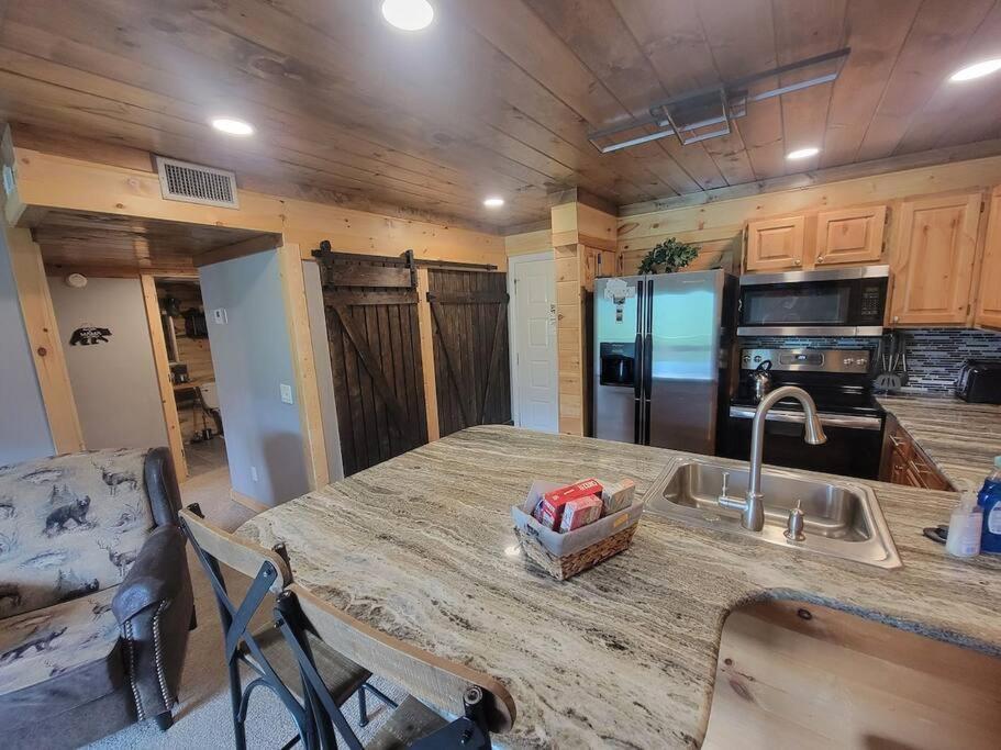 Apartment Eagles View, Luxury Living Amazing Mtn Views! Indoor Pool &