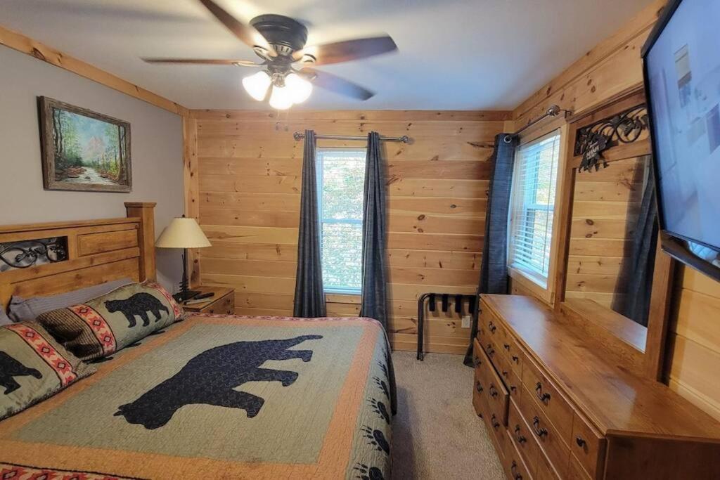 Eagles View, Luxury Living Amazing Mtn Views! Indoor Pool & Apartment