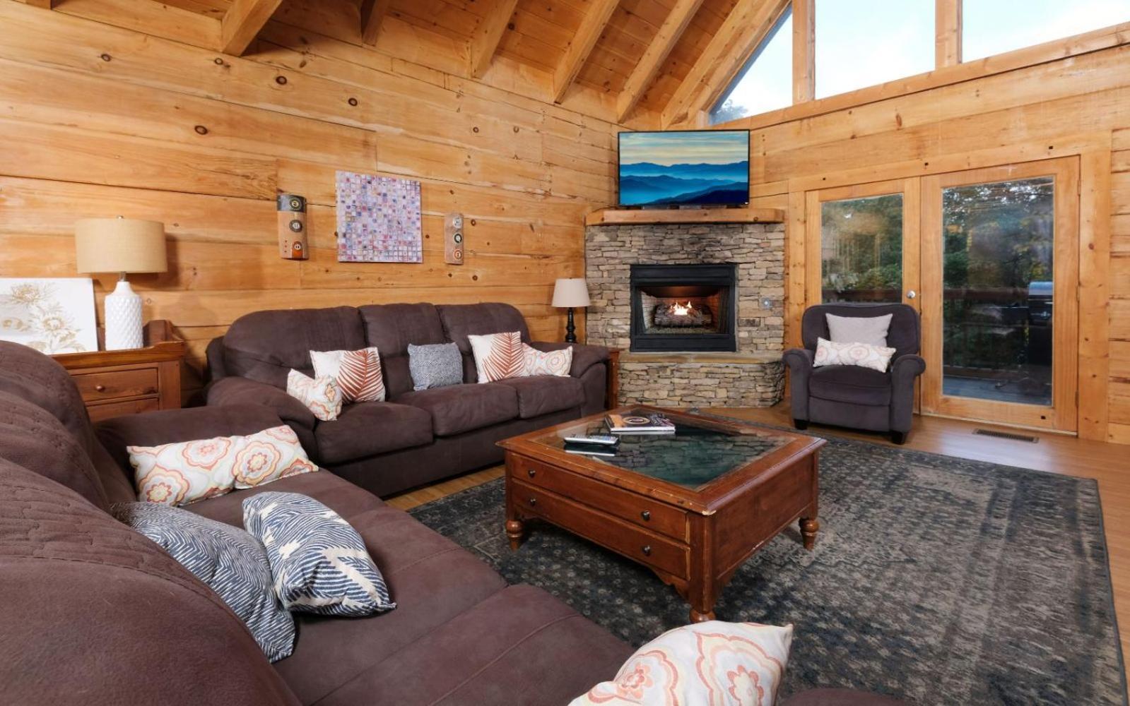 Villa Gigis Getaway Gatlinburg