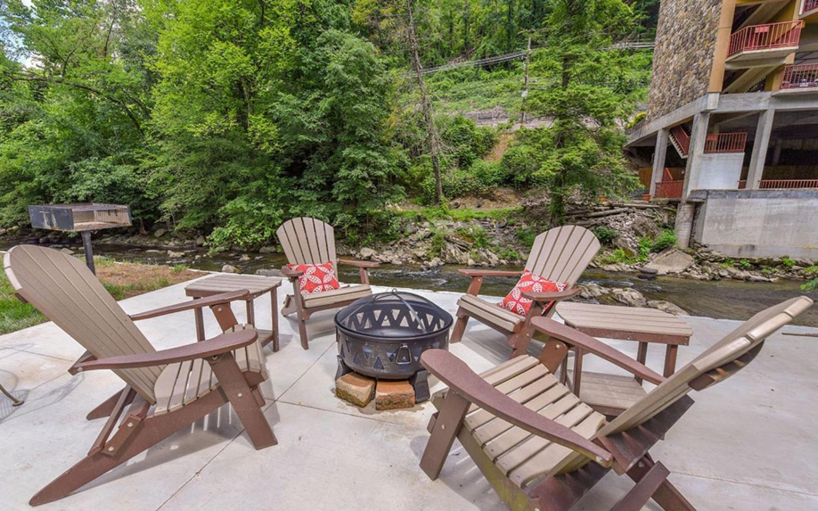 River Romance Gatlinburg