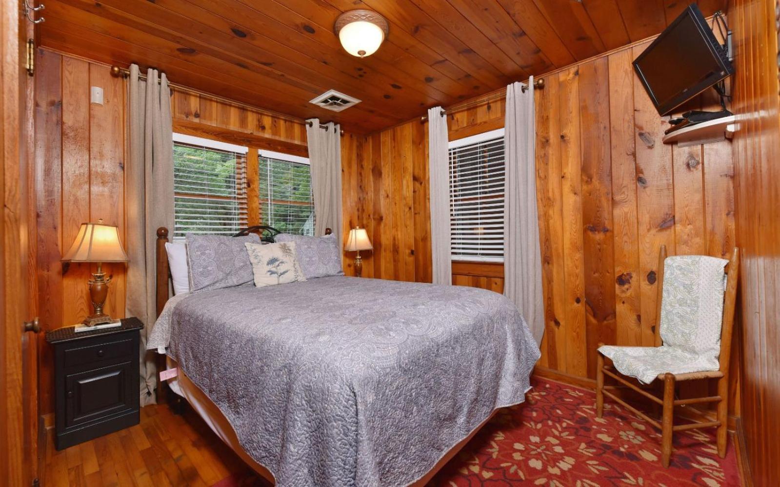 River Romance Villa *