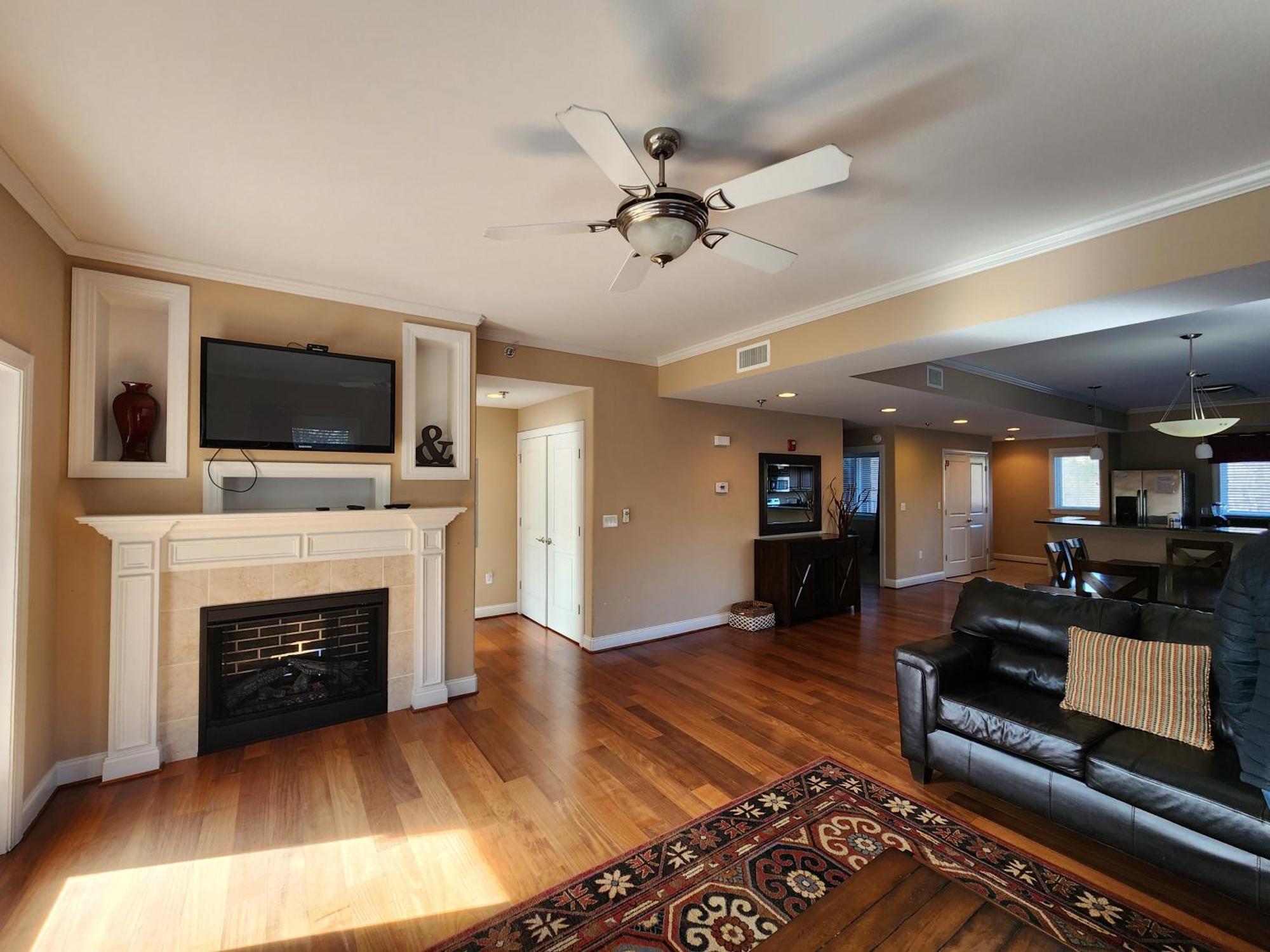 Venus 151 By Stony Brook Apartment *