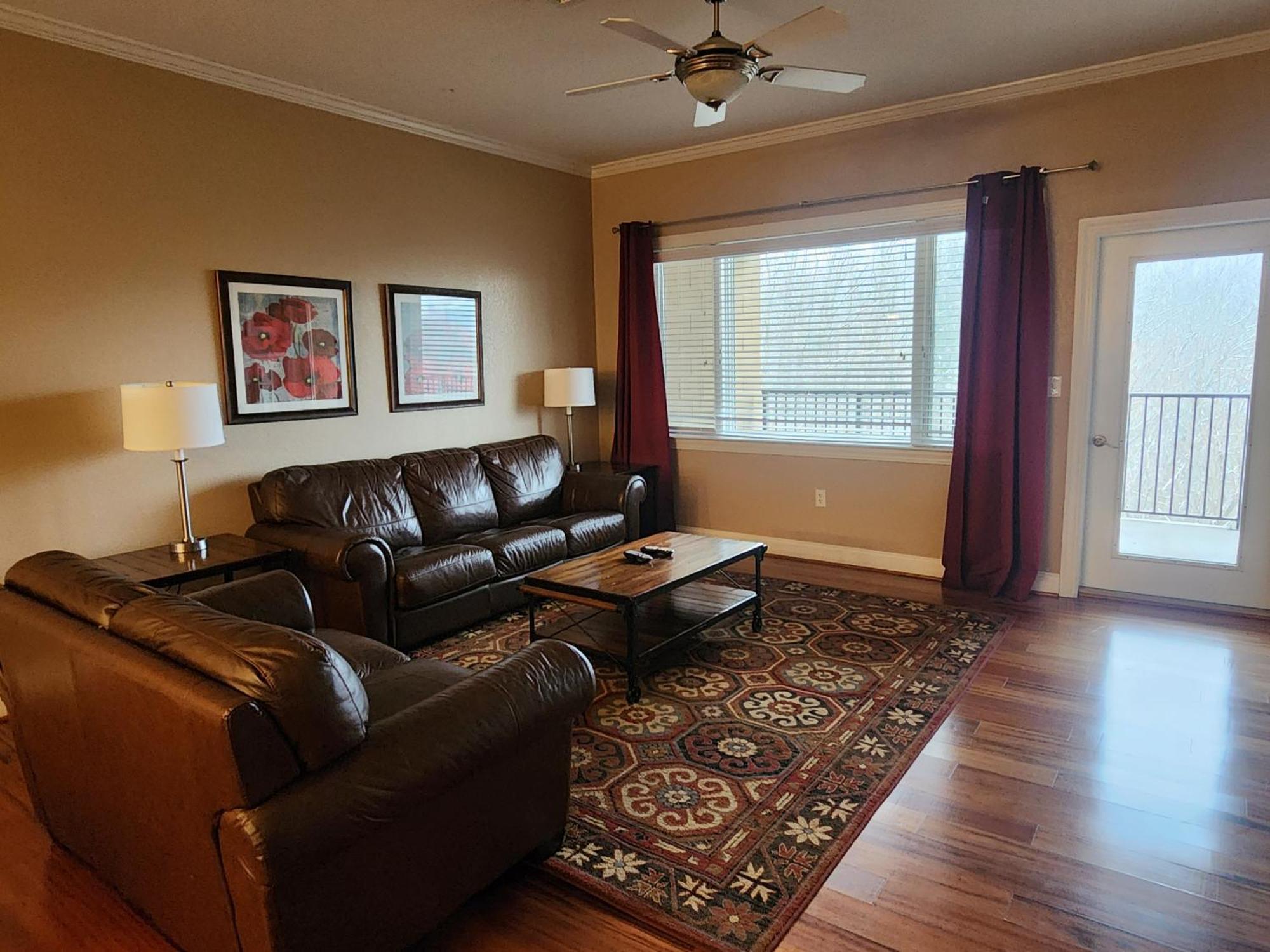 Venus 135 By Stony Brook Apartment *