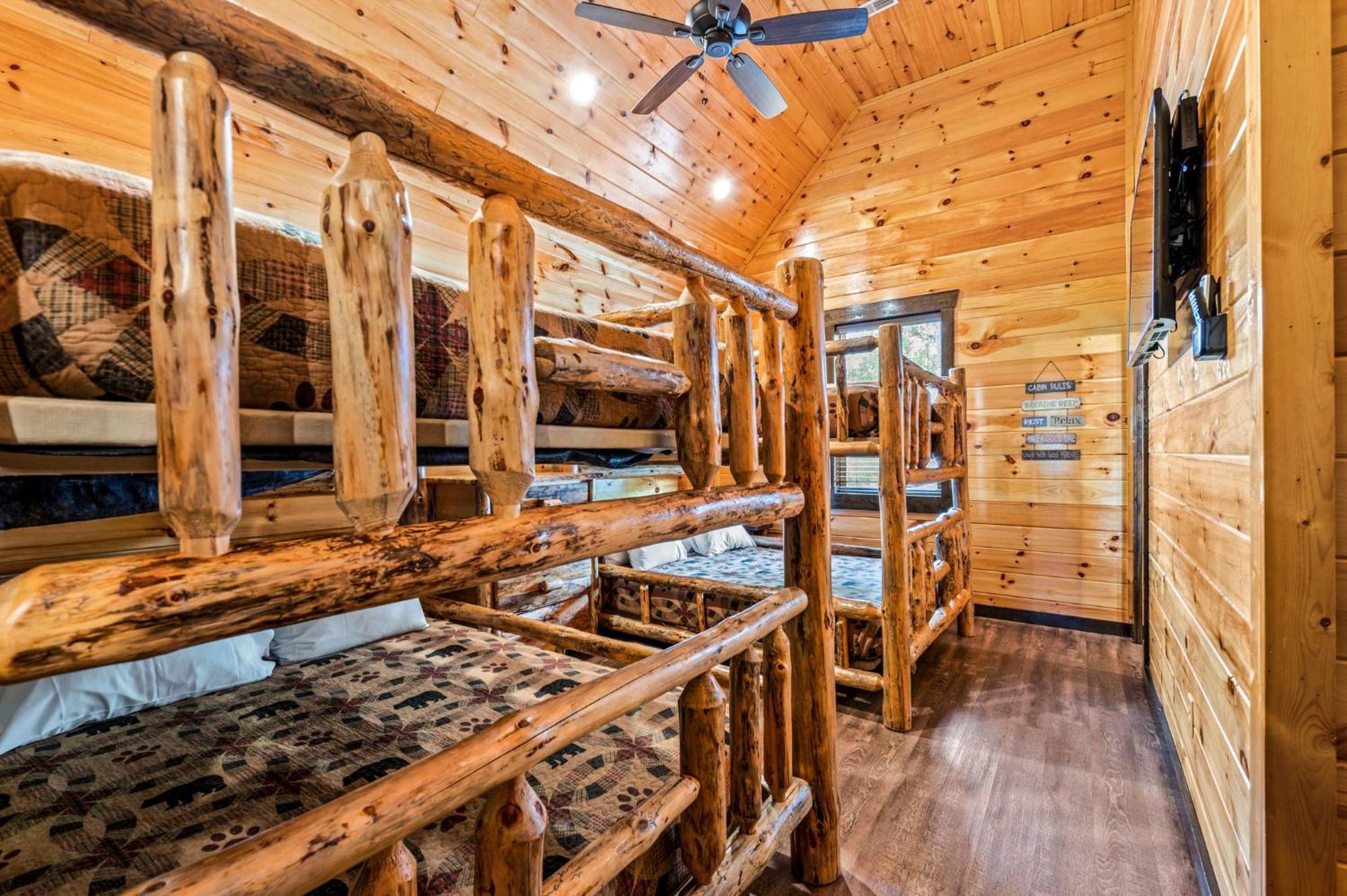 The Mighty Crabapple Manor By Stony Brook Holiday home *
