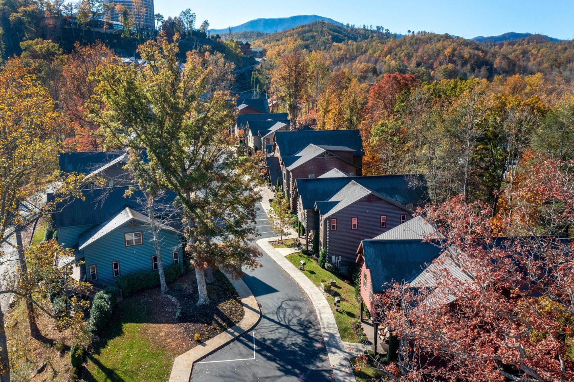 The Great Maple Retreat By Stony Brook Gatlinburg