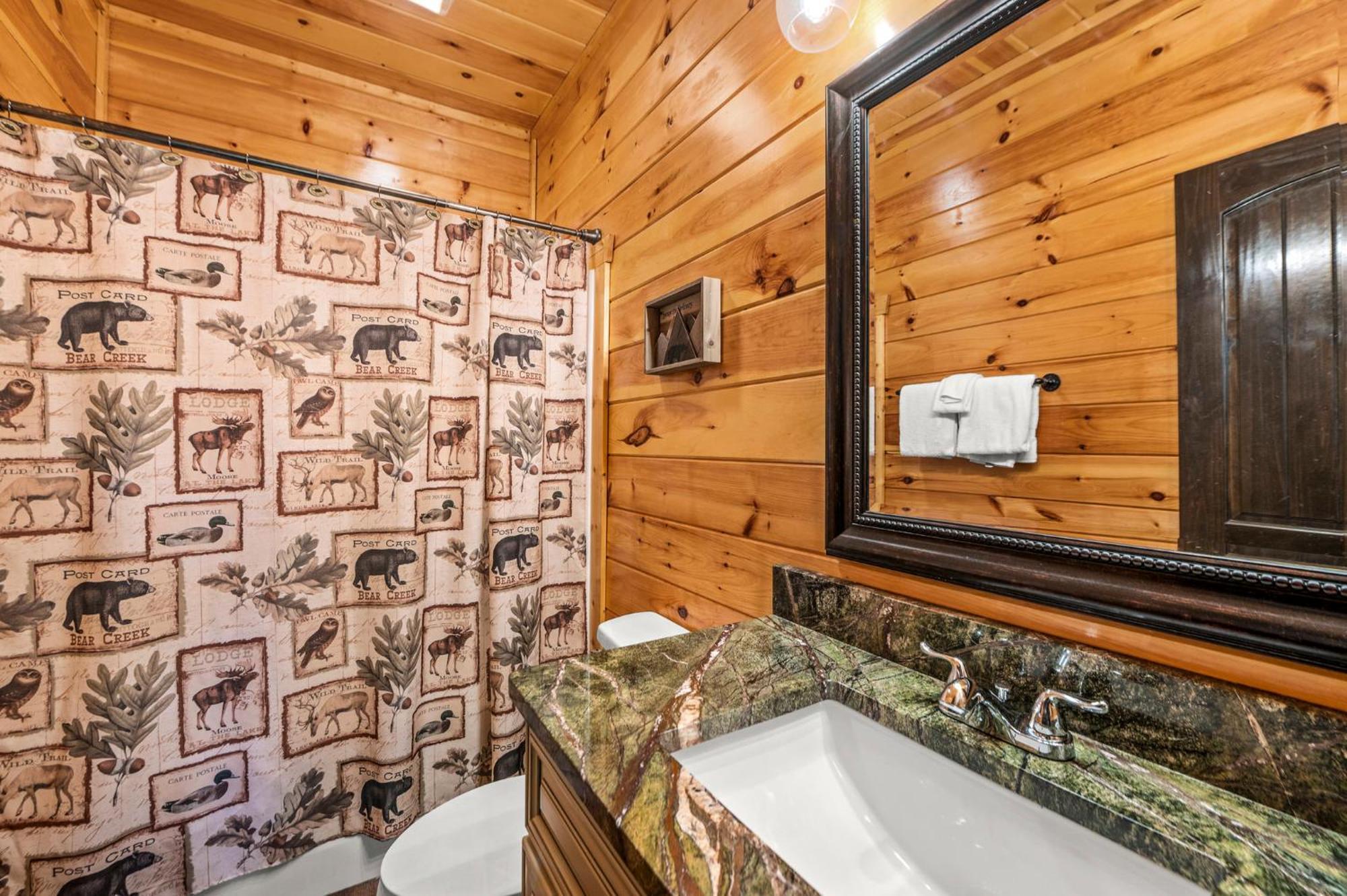 The Great Maple Retreat By Stony Brook * Gatlinburg