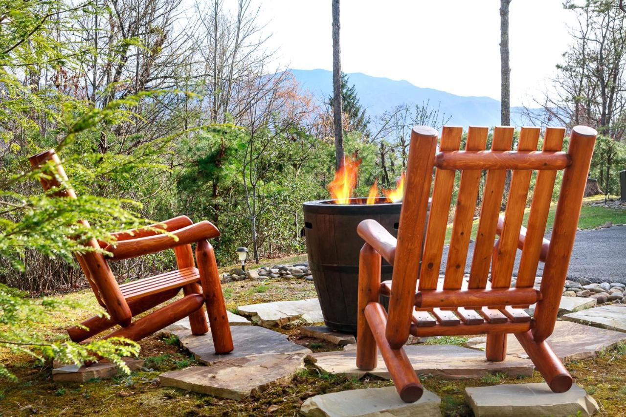 Awesome Mountain View By Stony Brook * Gatlinburg