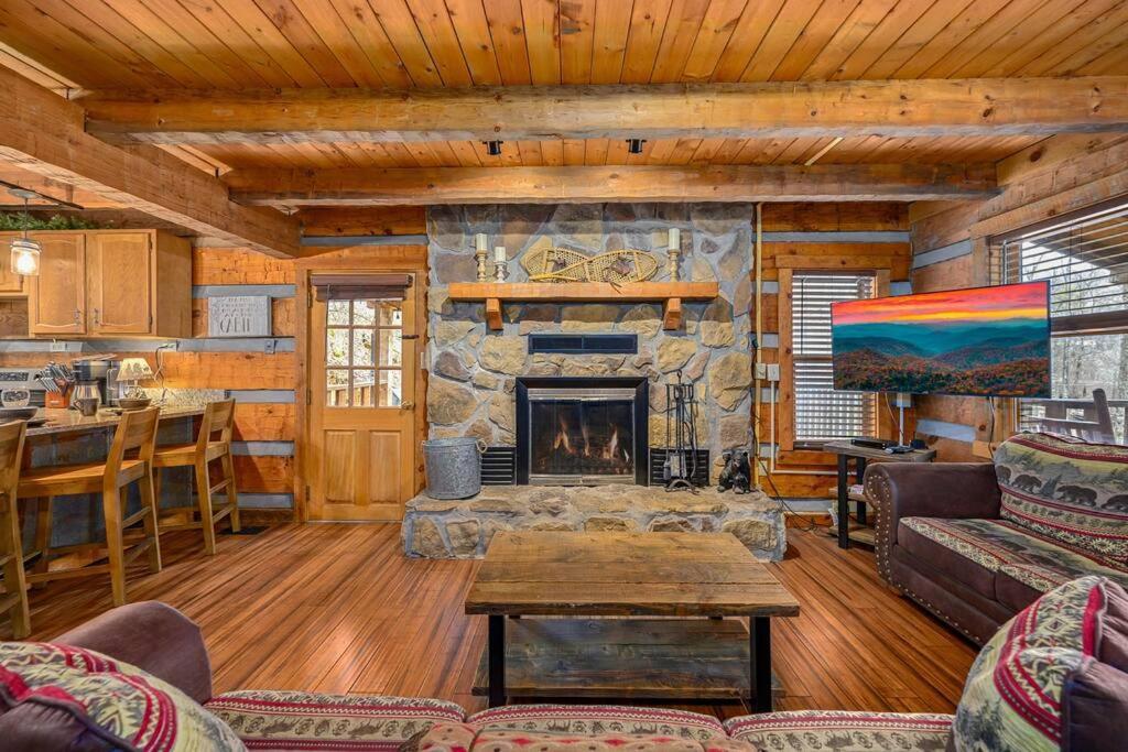Luxury Cabin-amazing Location-arcade-firepit-pool Holiday home *