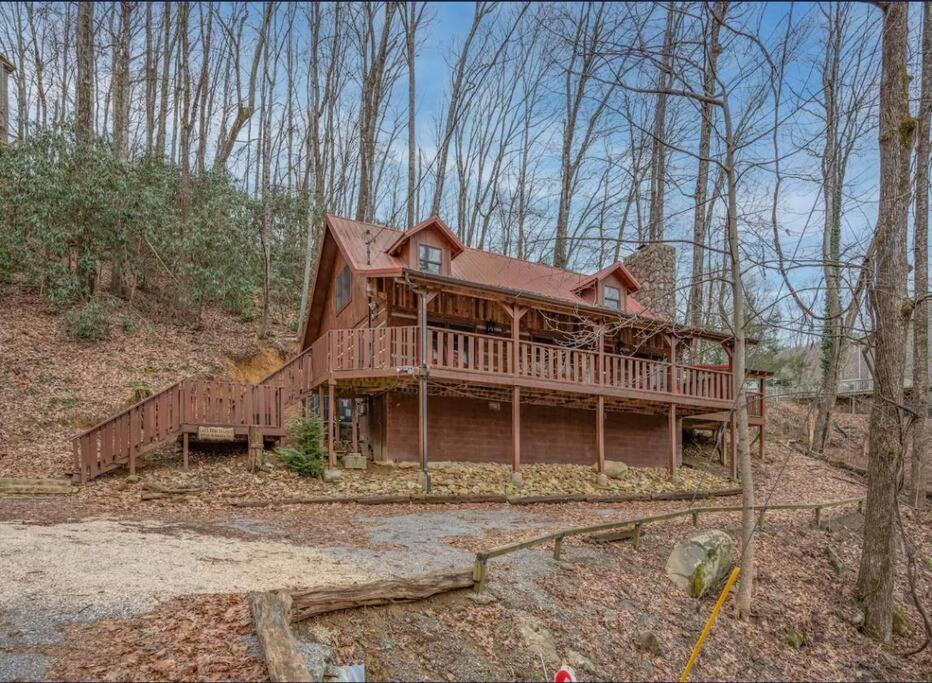 Holiday home Luxury Cabin-amazing Location-arcade-firepit-pool *