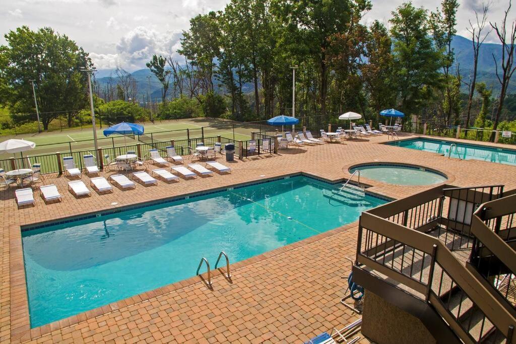 Holiday home Luxury Cabin-amazing Location-arcade-firepit-pool Gatlinburg