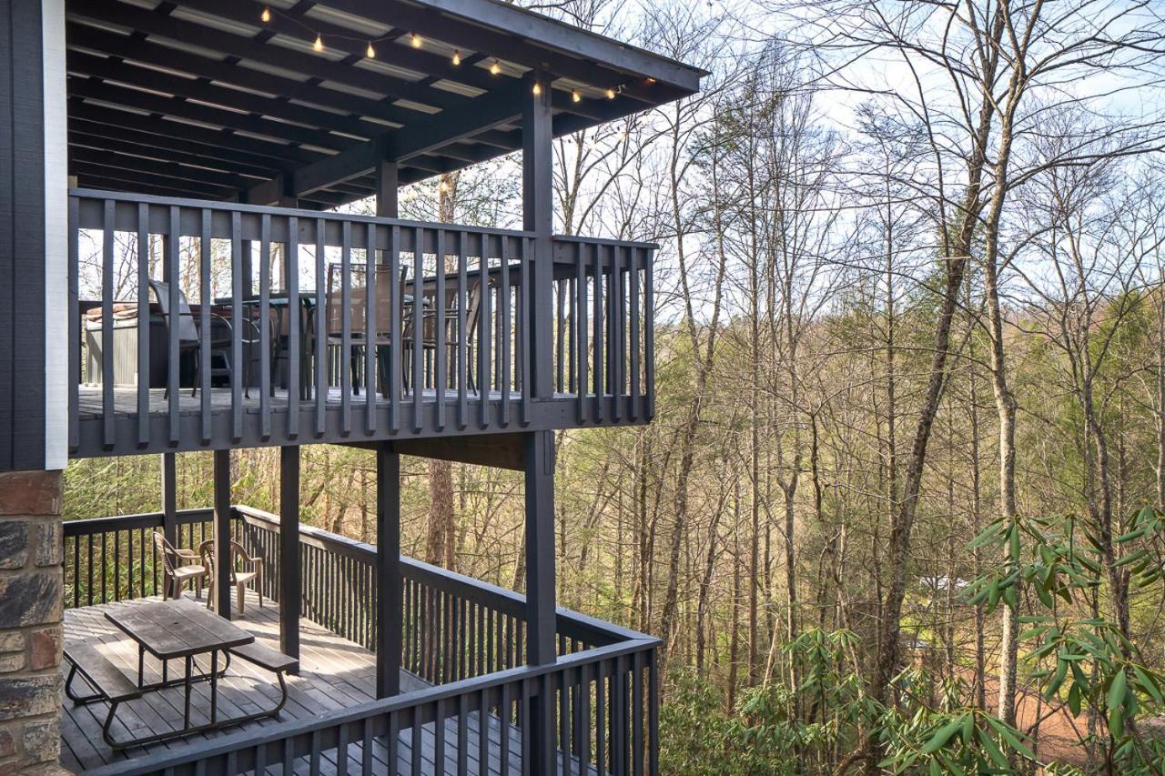Autumn Breeze By Stony Brook Holiday home Gatlinburg
