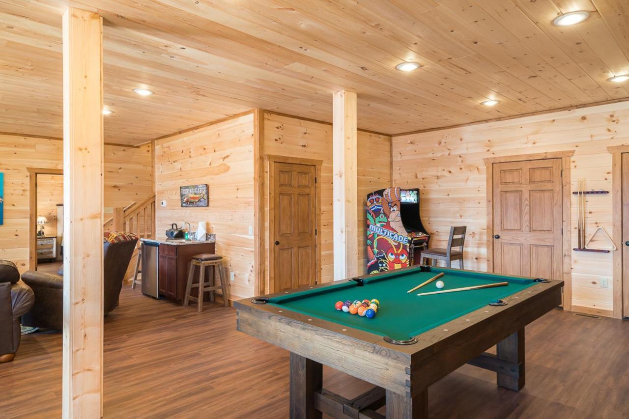 The Bear And Trout By Stony Brook Holiday home Gatlinburg