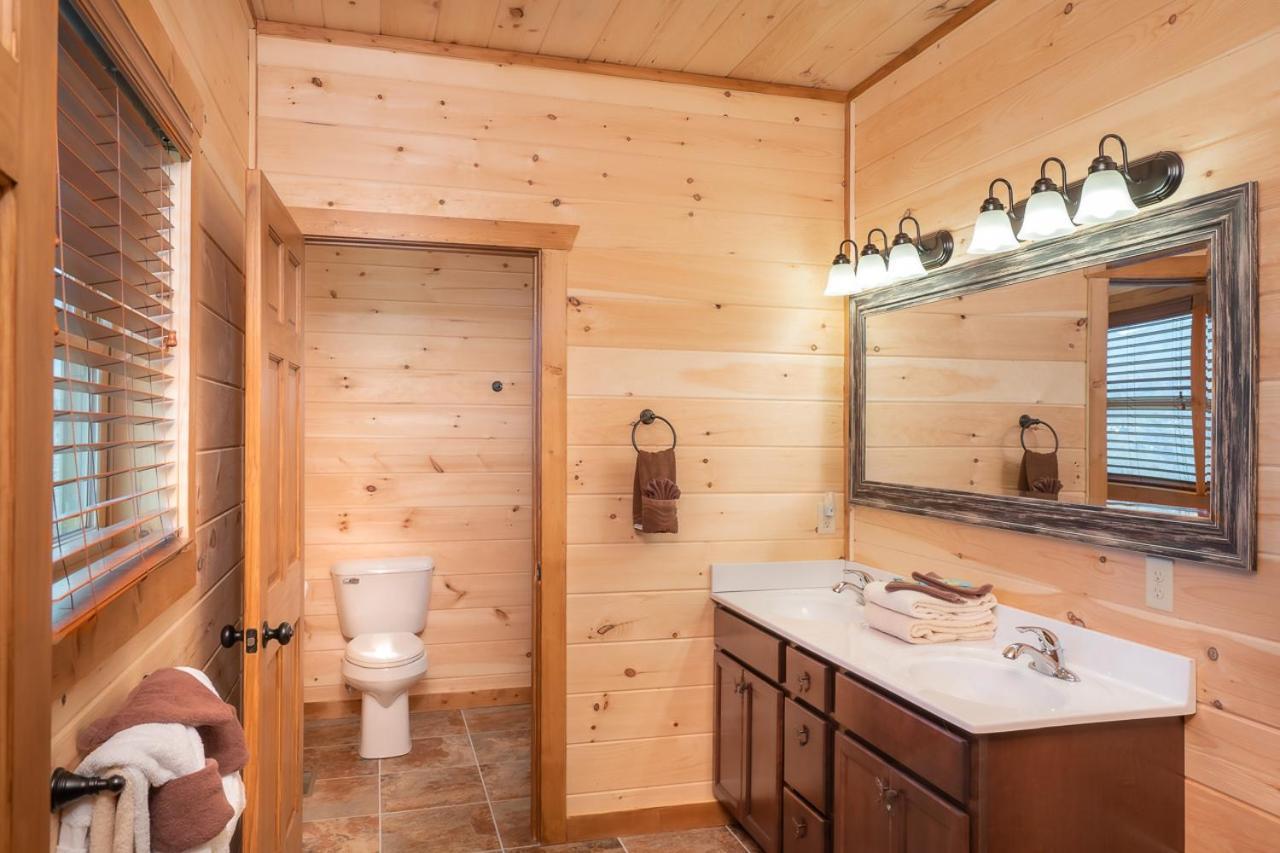 Holiday home The Bear And Trout By Stony Brook Gatlinburg