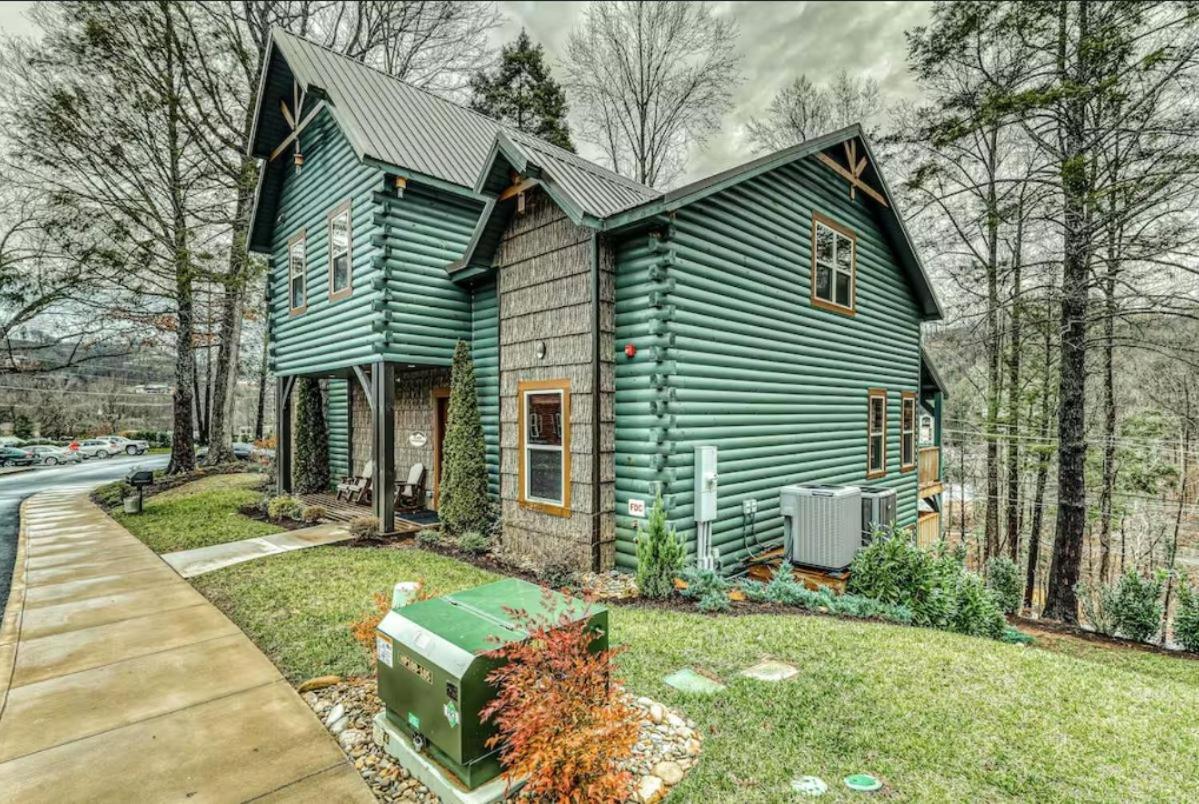 Holiday home The Great Dogwood Manor By Stony Brook Gatlinburg