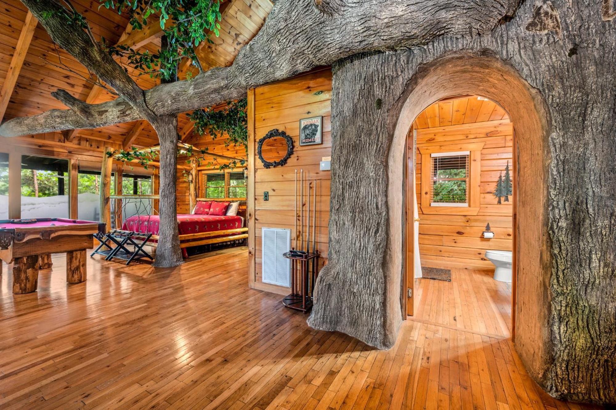 Enchanted Treehouse By Stony Brook *