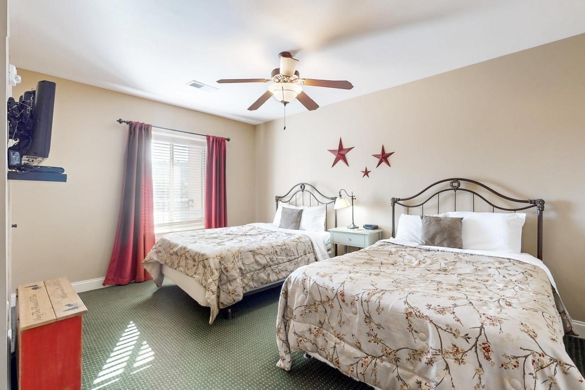 Summit Manor Unit B3062 Apartment *