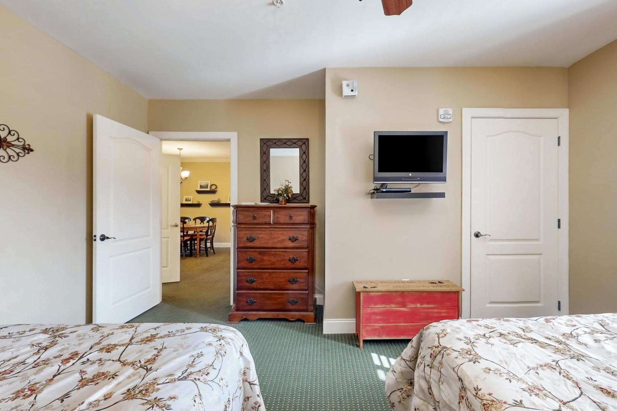 Summit Manor Unit B3062