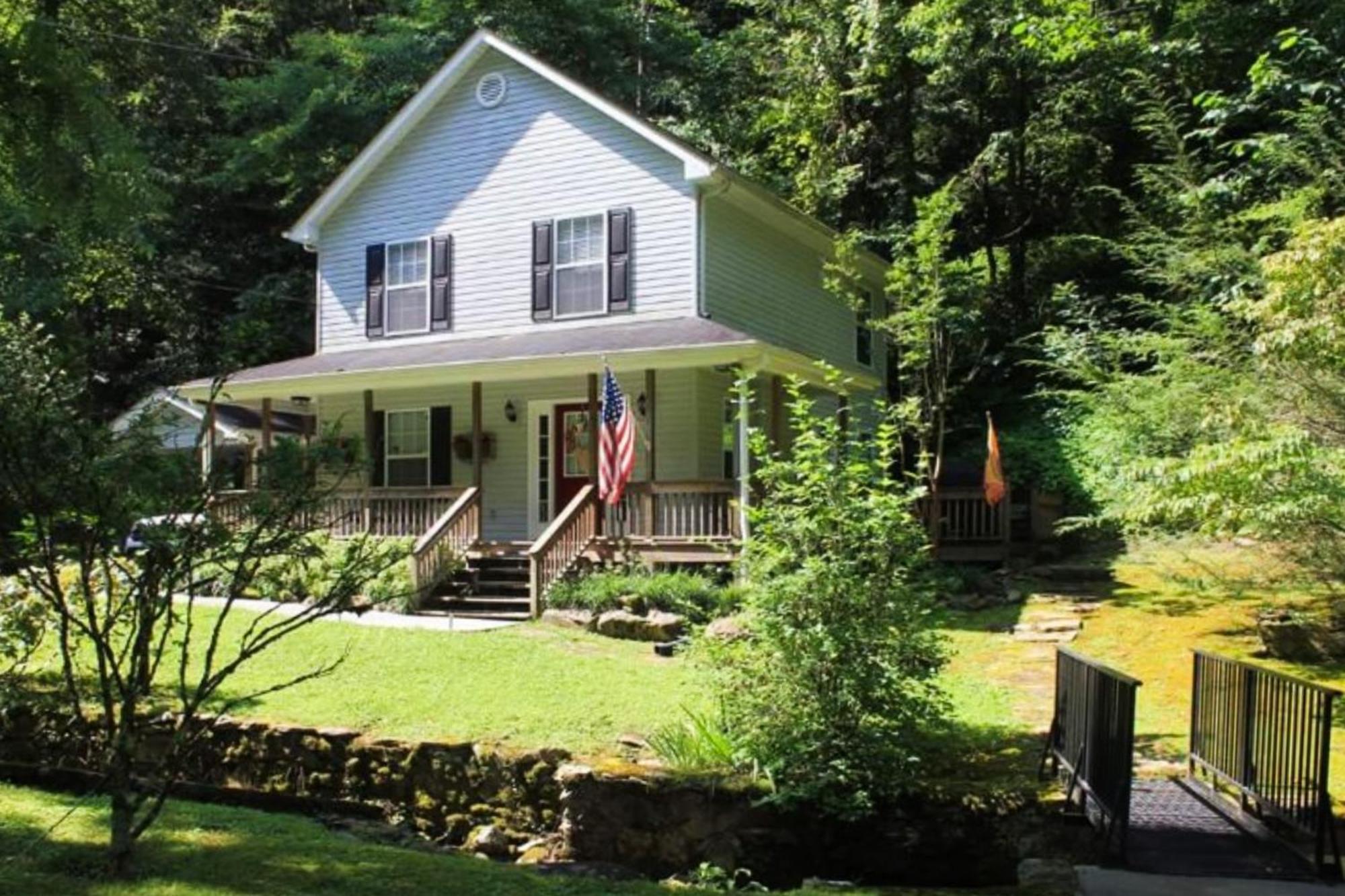 Baskins Creek Hideaway Holiday home *