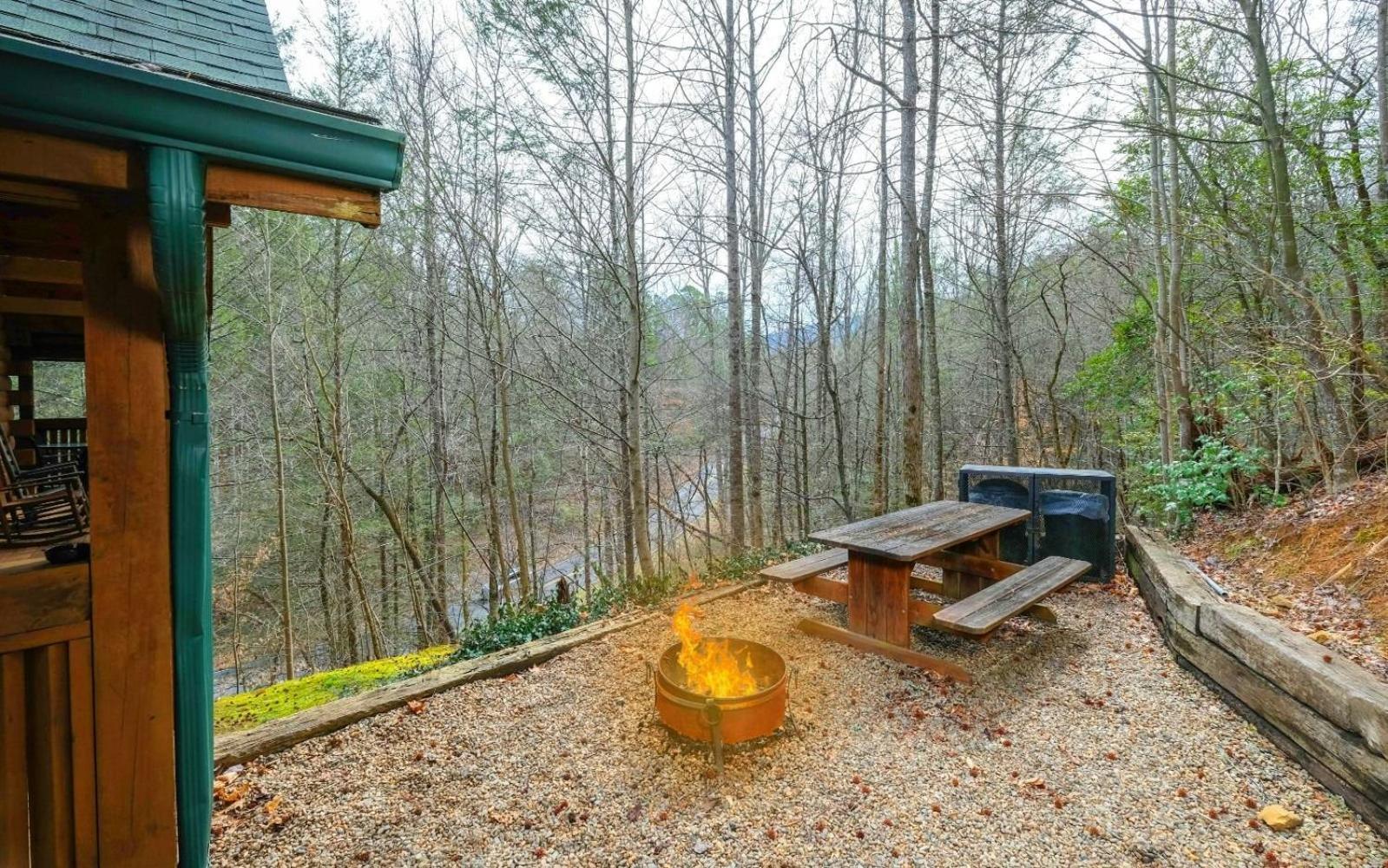 The Hideaway * Gatlinburg