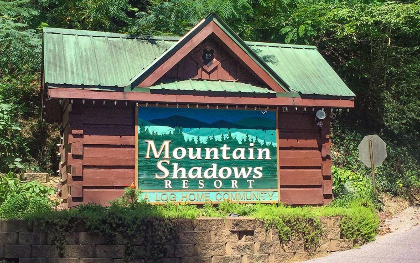 Hacienda Villa Gatlinburg