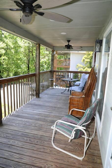 3 Pools, Pool Table, Hot Tub, Arcade! Gatlinburg