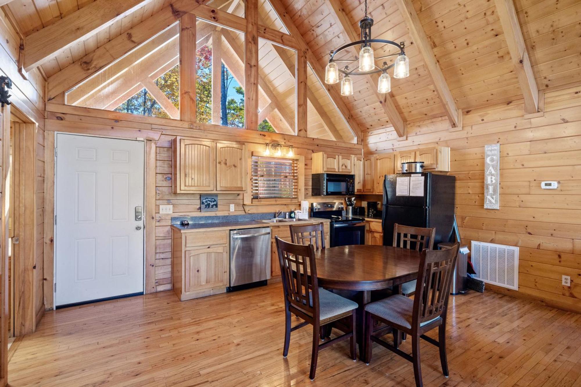 Holiday home Moonlight Obsession A Dog Friendly 2 Bd 2 Bath Log Located 5 Miles From Downtown