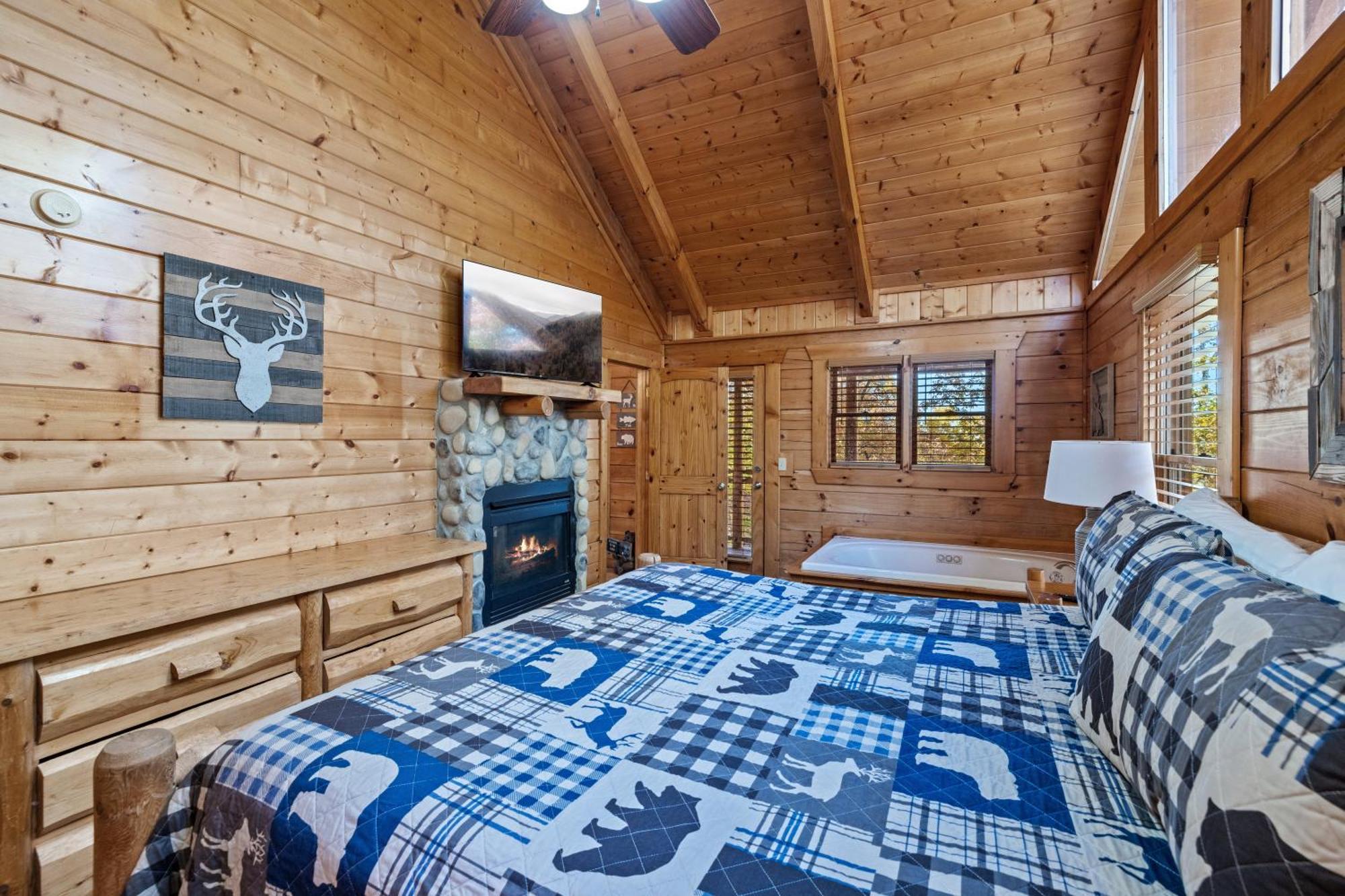 Moonlight Obsession A Dog Friendly 2 Bd 2 Bath Log Located 5 Miles From Downtown *