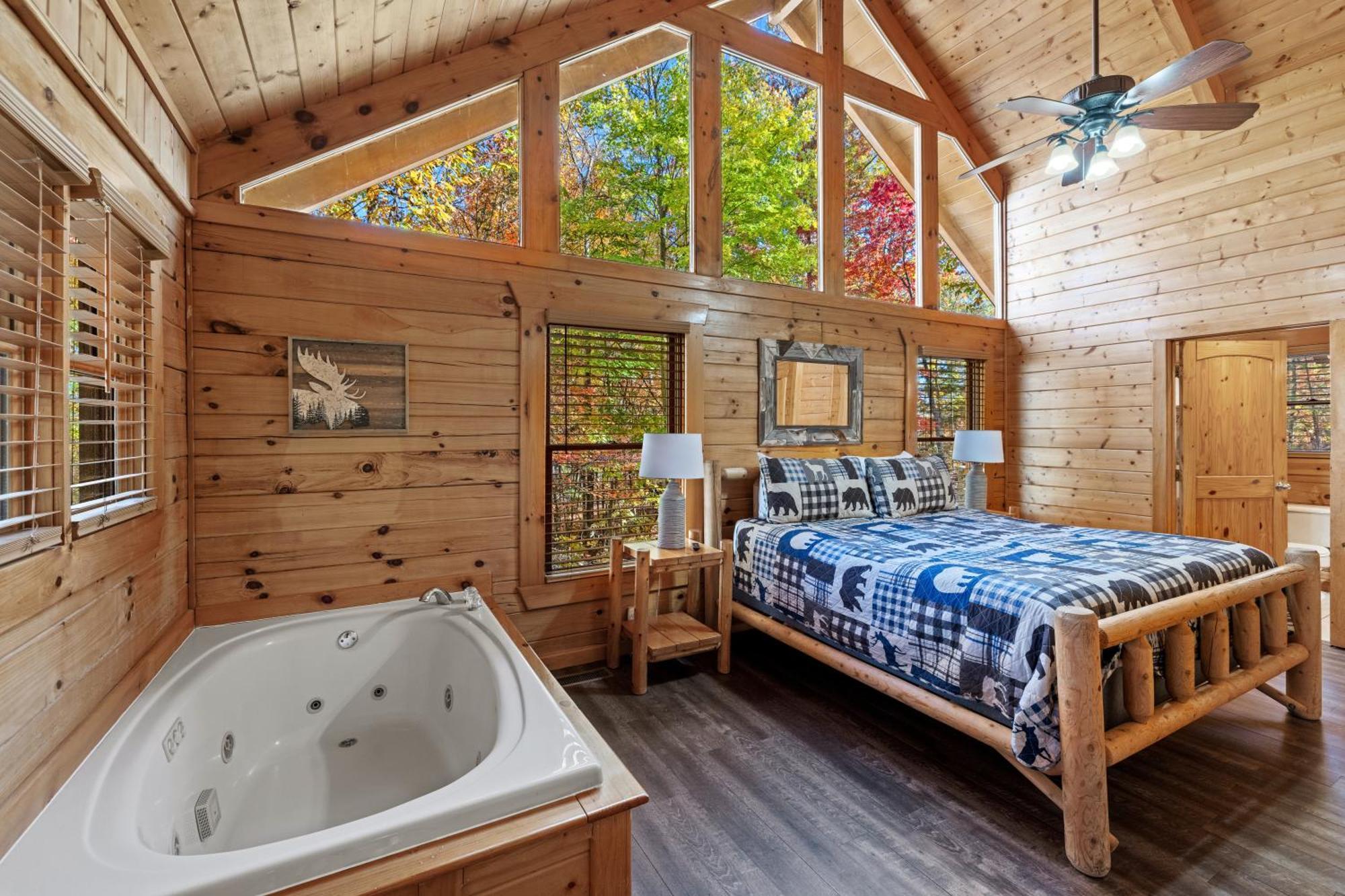 Moonlight Obsession A Dog Friendly 2 Bd 2 Bath Log Located 5 Miles From Downtown Holiday home *
