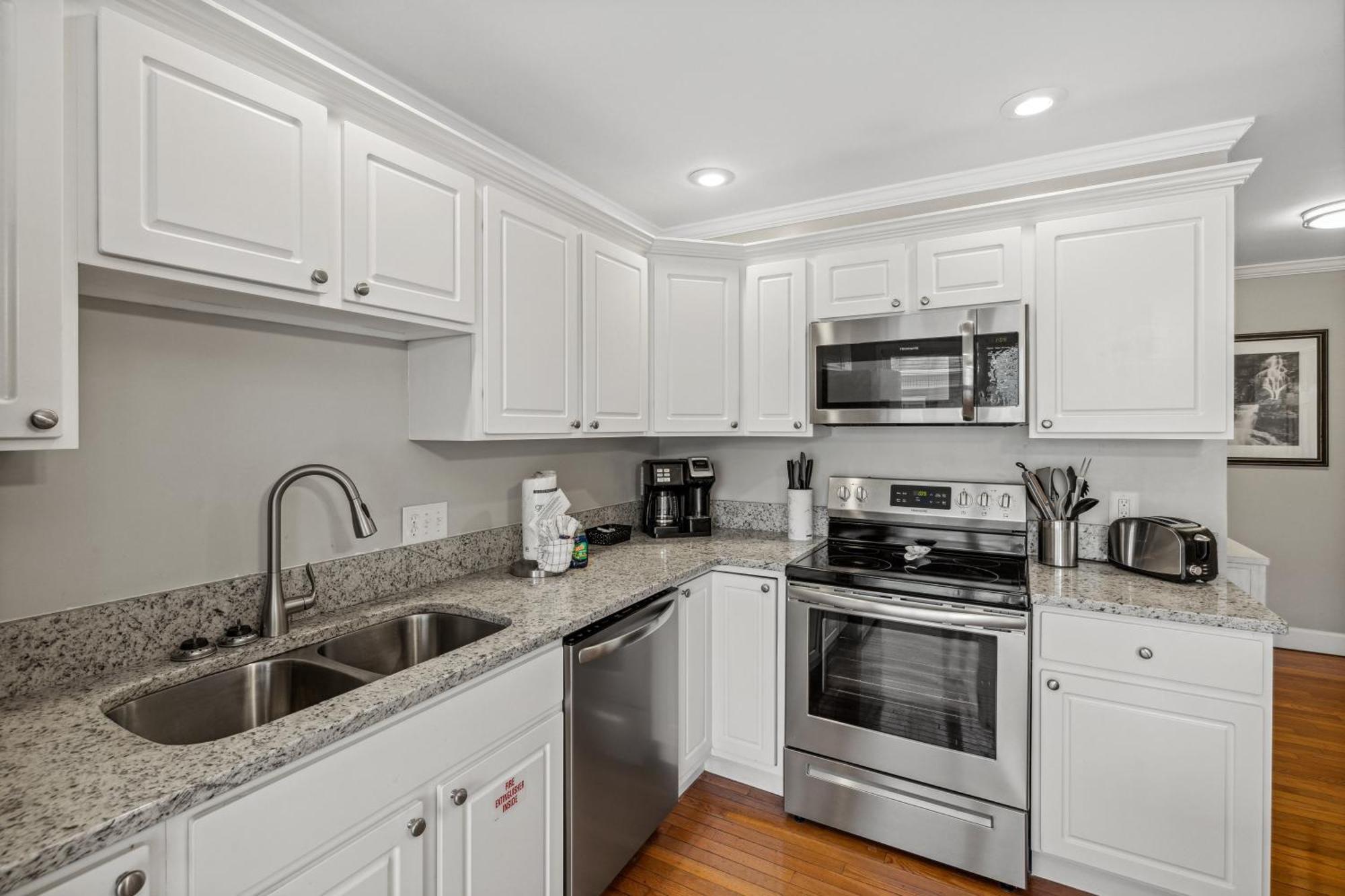 Holiday home Downtown Dolly Is A 2 Bed 2bath Creekside Only A Half Mile From Downtown Gatlinburg