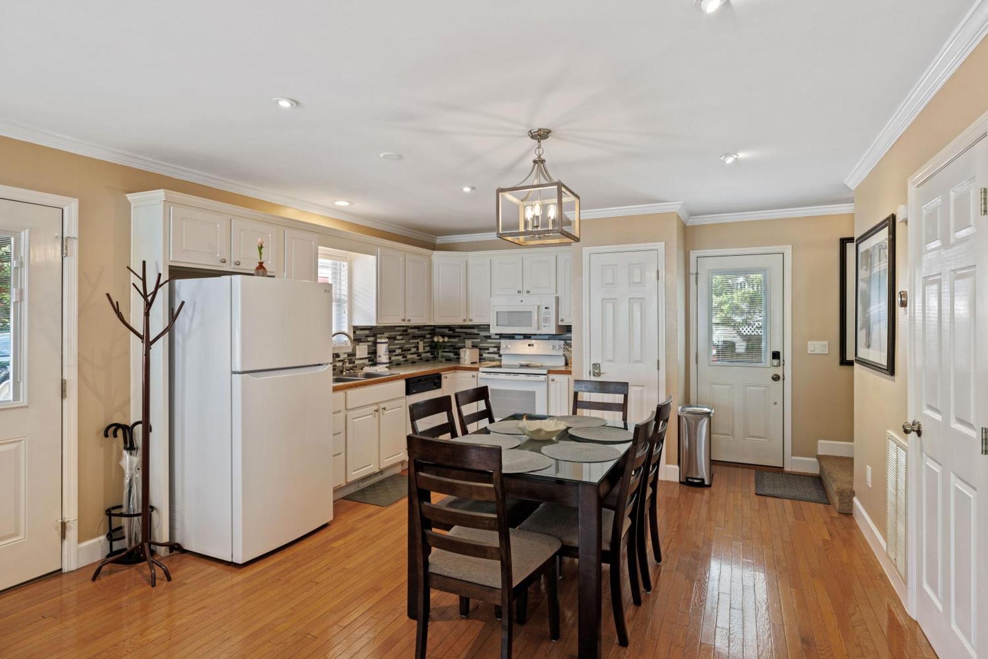 Little Bear Is Located Only A Half-mile Away From Downtown Gatlinburg! Gatlinburg