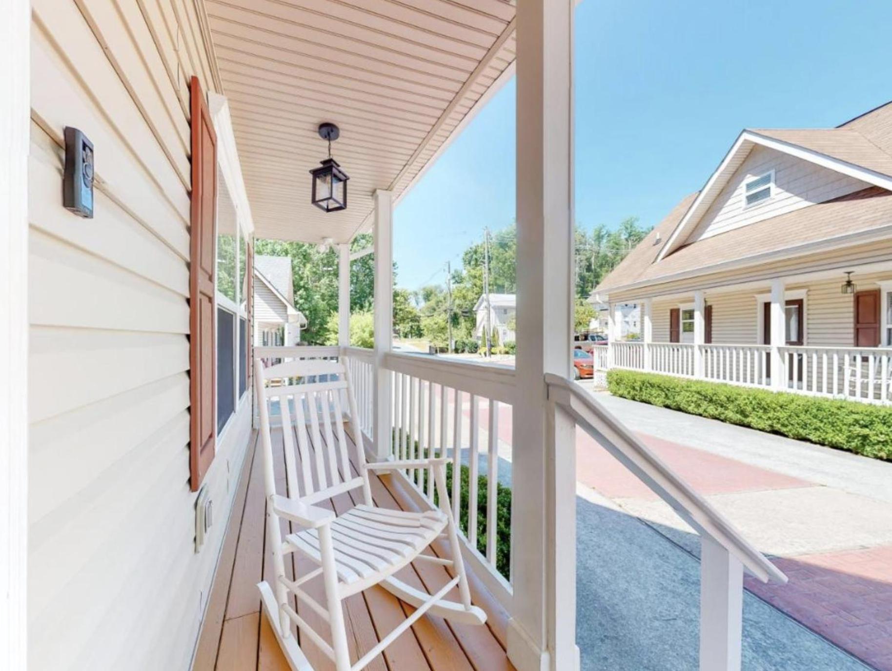 Little Bear Is Located Only A Half-mile Away From Downtown Gatlinburg! Holiday home *