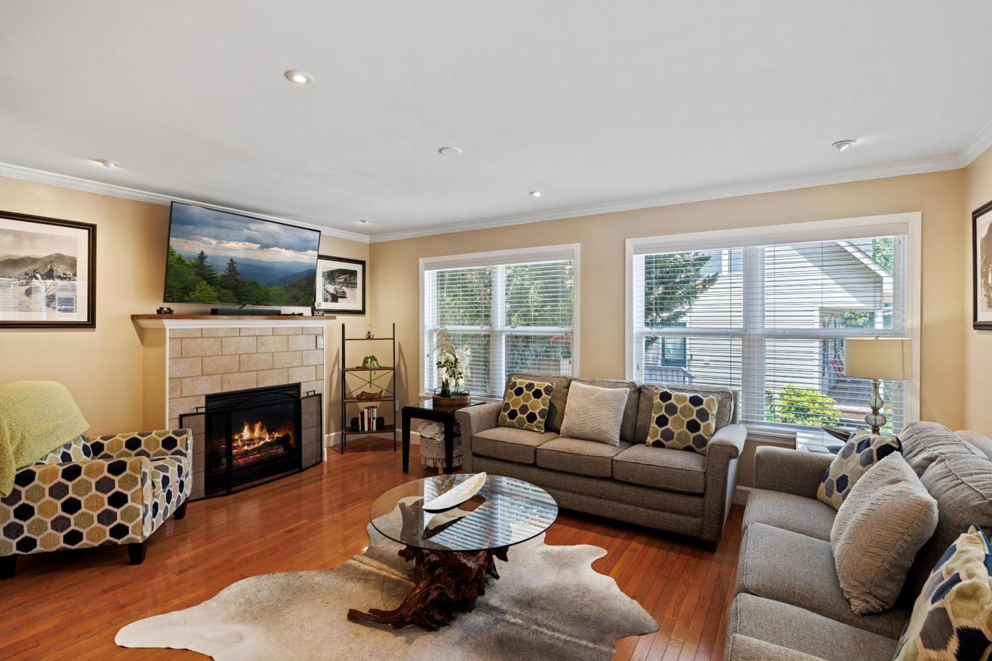 Little Bear Is Located Only A Half-mile Away From Downtown Gatlinburg! Holiday home *
