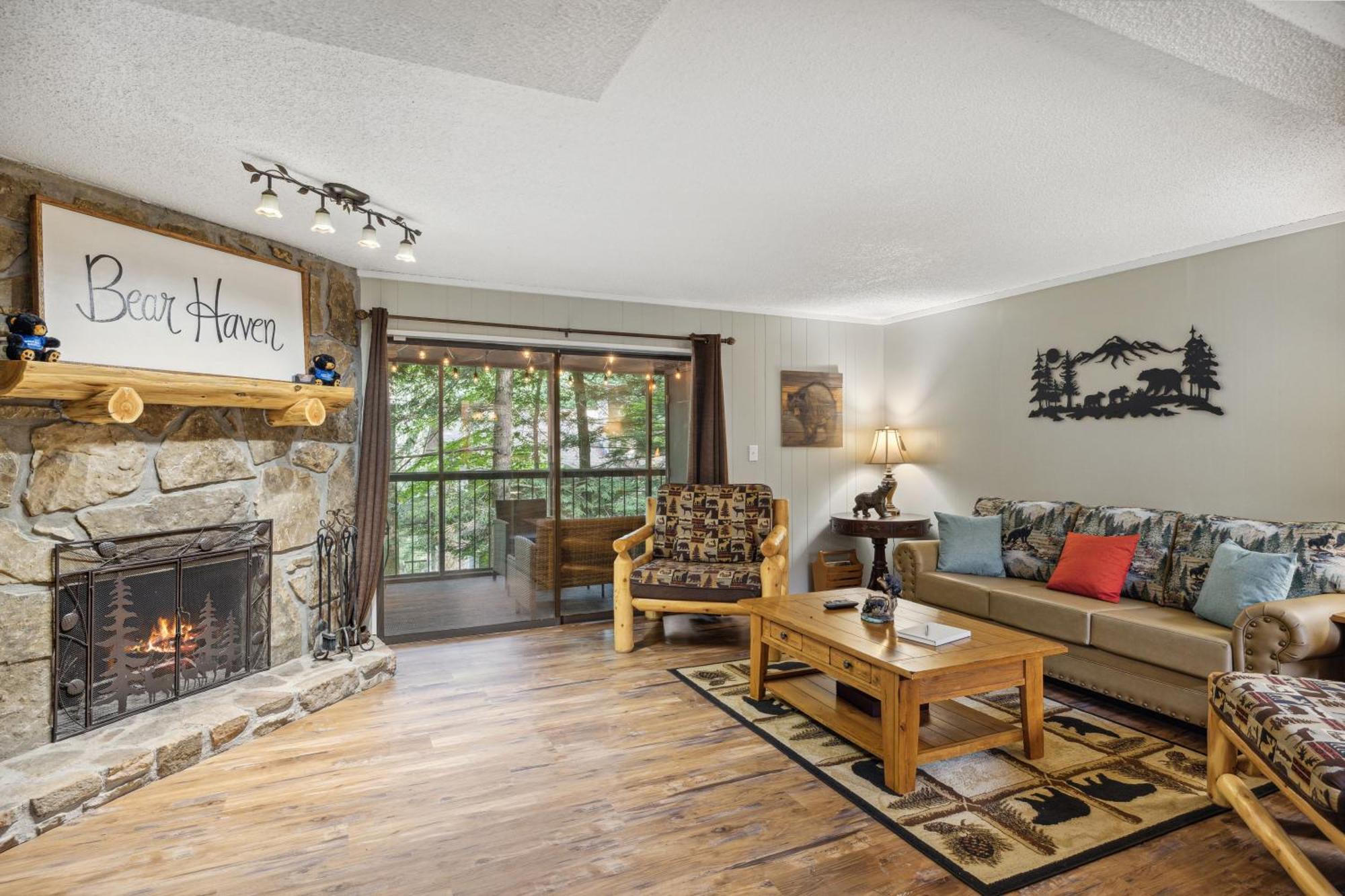 Obear Mountain Is A Newly Updated In Village Of Gatlinburg! * Gatlinburg