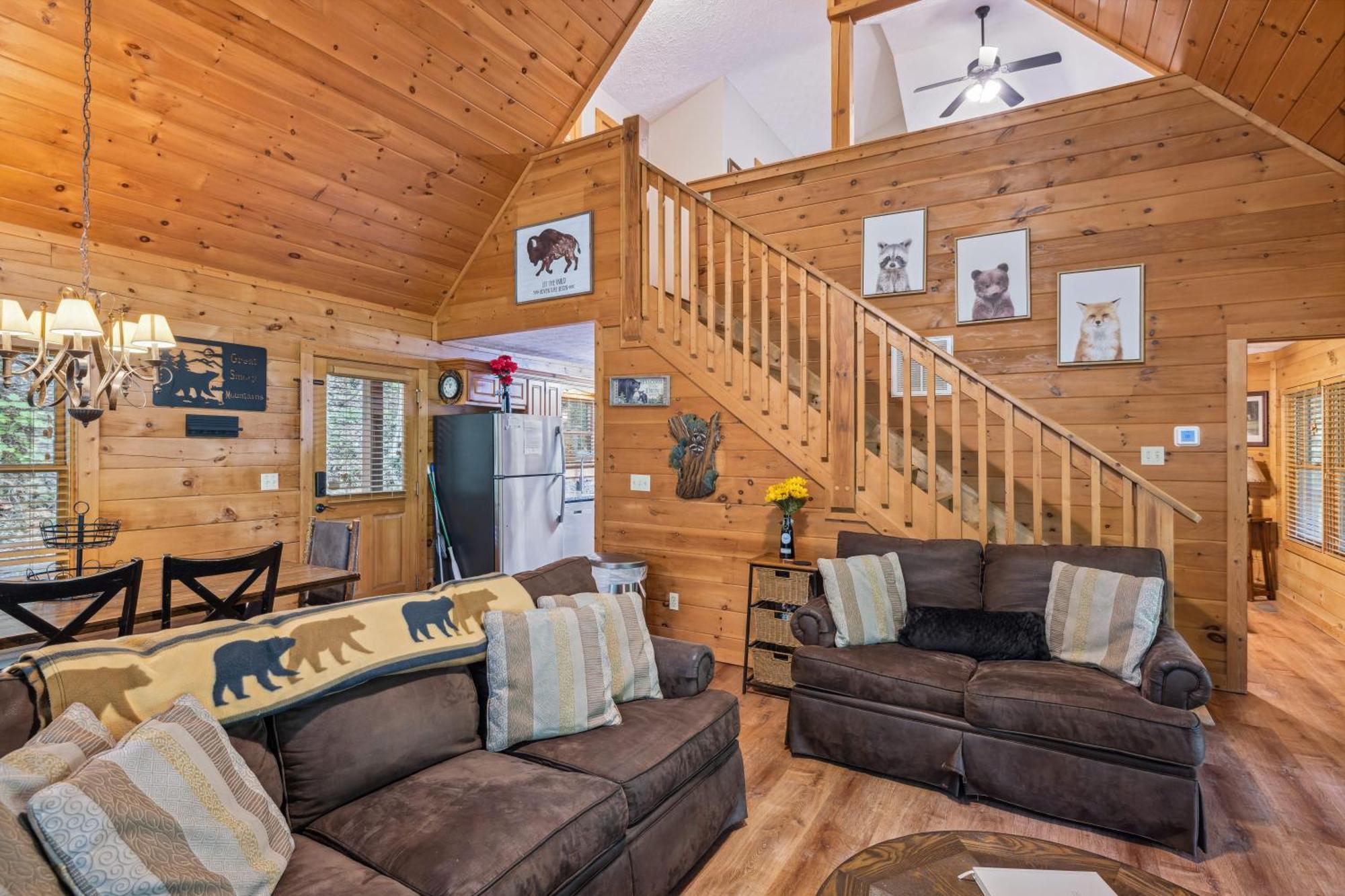 Holiday home The Adventure Located In Black Bear Falls With 3 King Suites! *