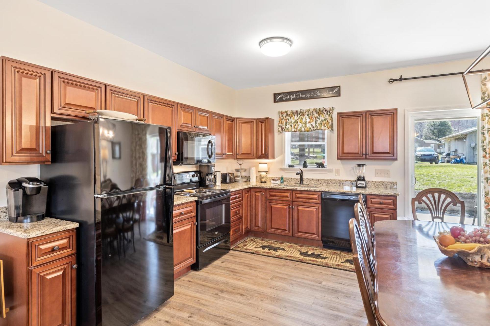 Bear Pass Is A 3 Bed 2 Bath Craftsman Style Located Within Walking Distance To Dt *