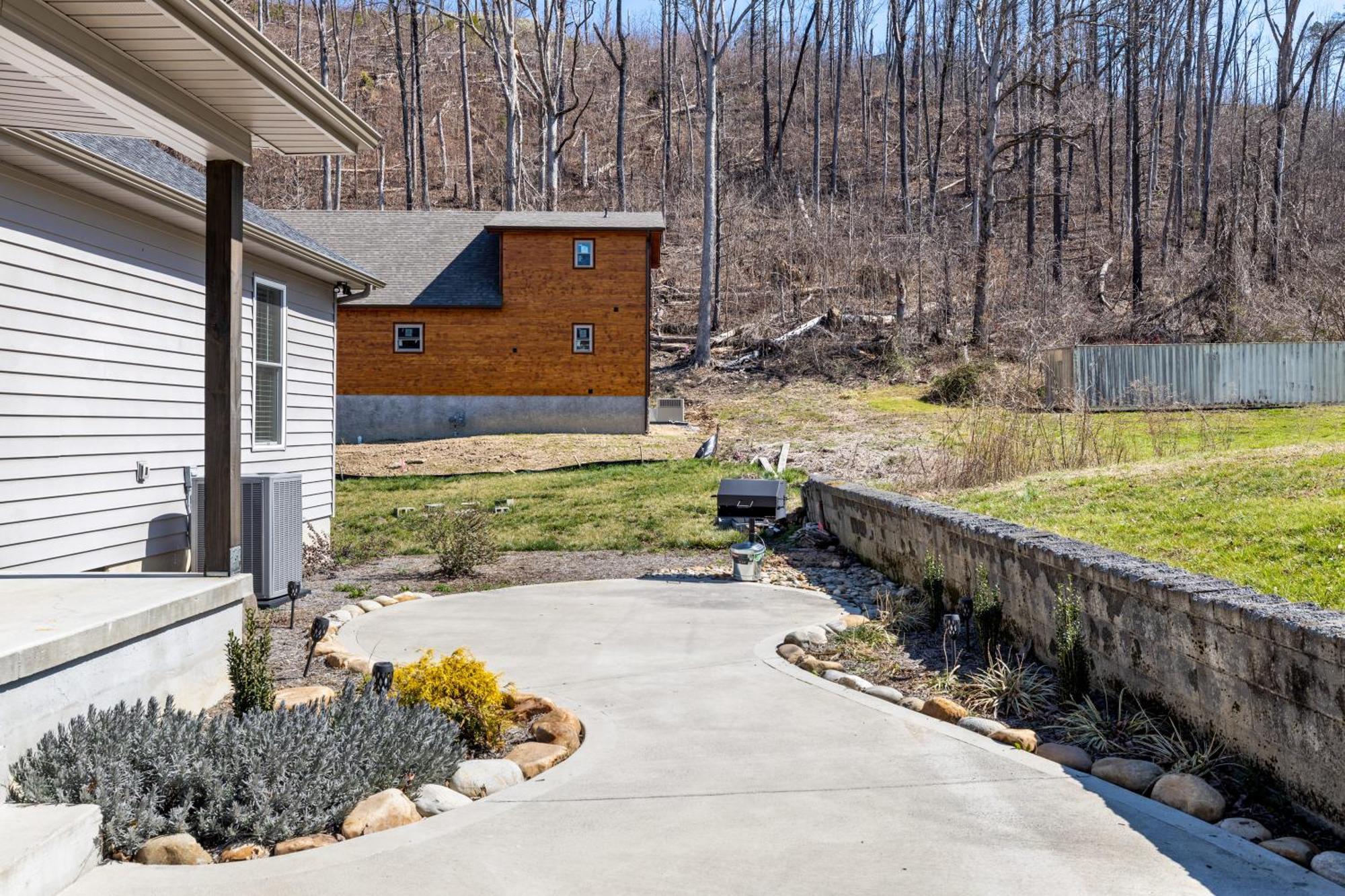 Holiday home Bear Pass Is A 3 Bed 2 Bath Craftsman Style Located Within Walking Distance To Dt Gatlinburg