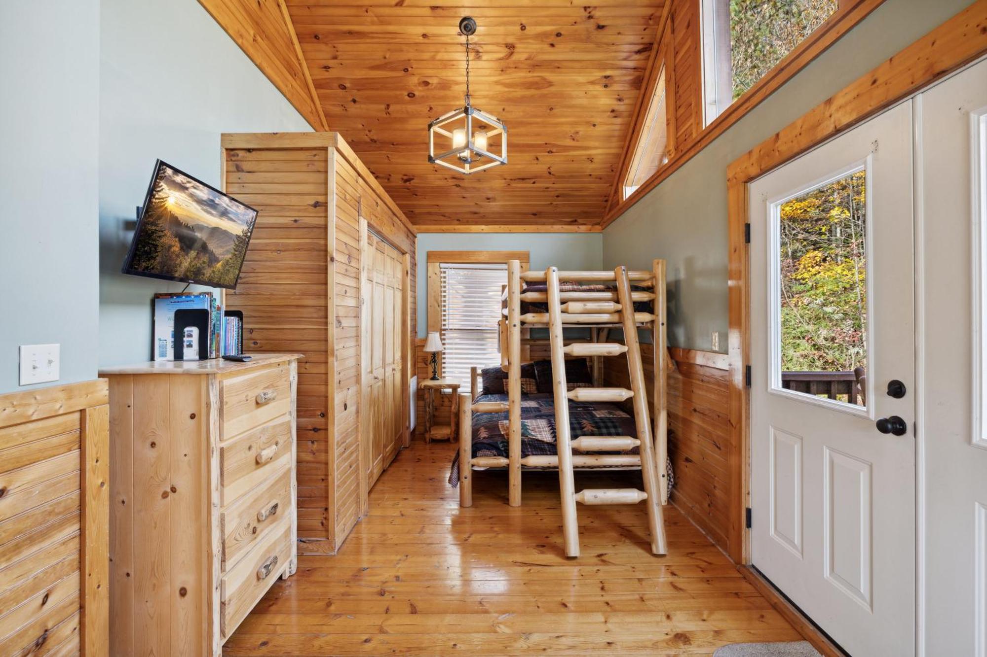 Holiday home Experience The Allure Of Almost Paradise Where Bliss Awaits
