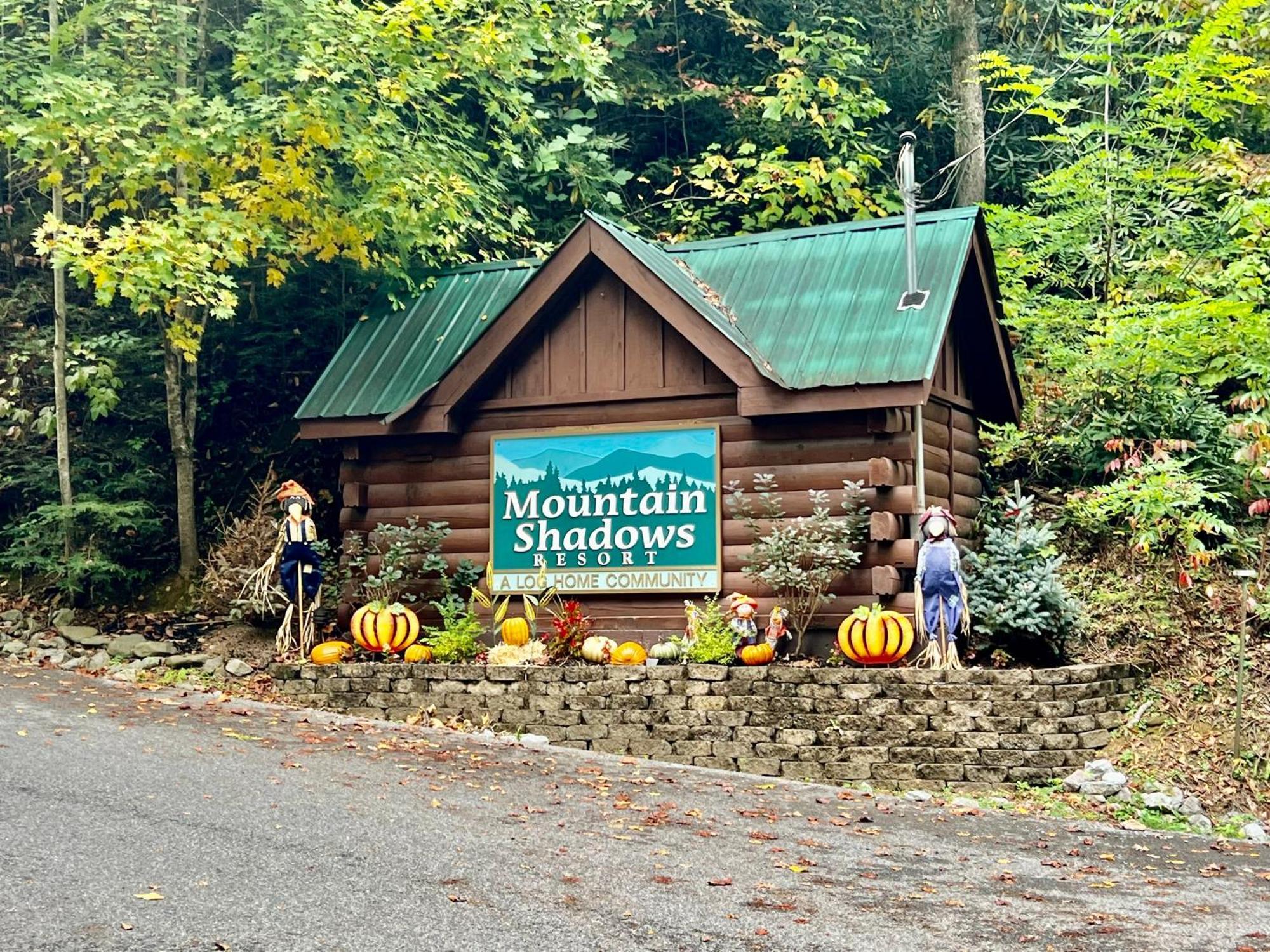 Holiday home Experience The Allure Of Almost Paradise Where Bliss Awaits Gatlinburg
