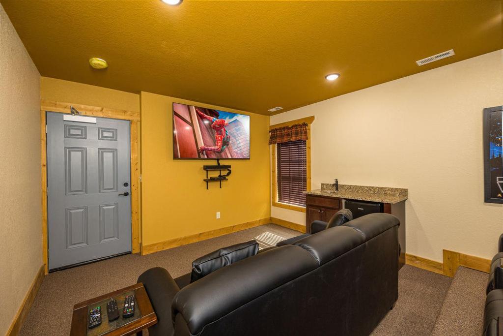 Brandon's Mountain Retreat By Eden Crest